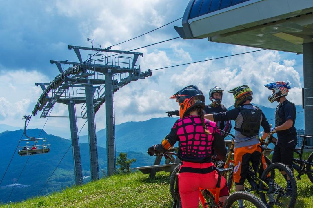 On Top Of The World At Sugar Top Resort Sugar Mountain Dış mekan fotoğraf